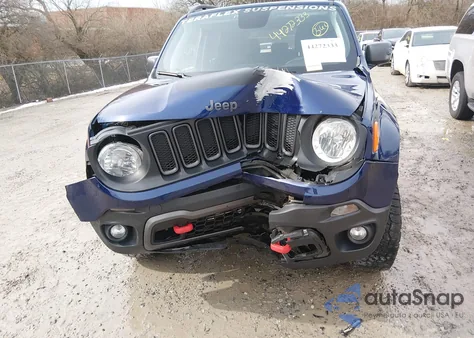 2018 Jeep Renegade Trailhawk 4X4 из США, поврежденный, VIN ZACCJBCB2JPH28255